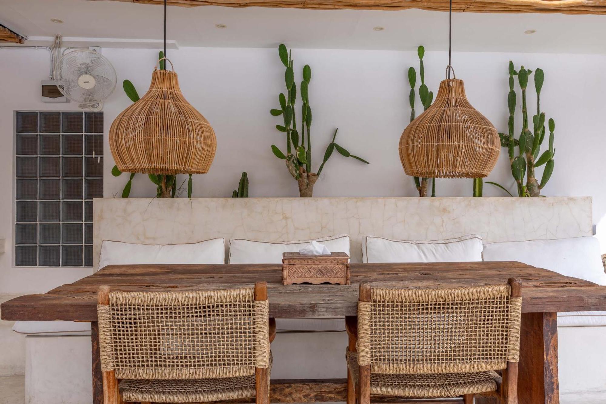 Turan Casa Auri Seminyak Villa Exterior foto